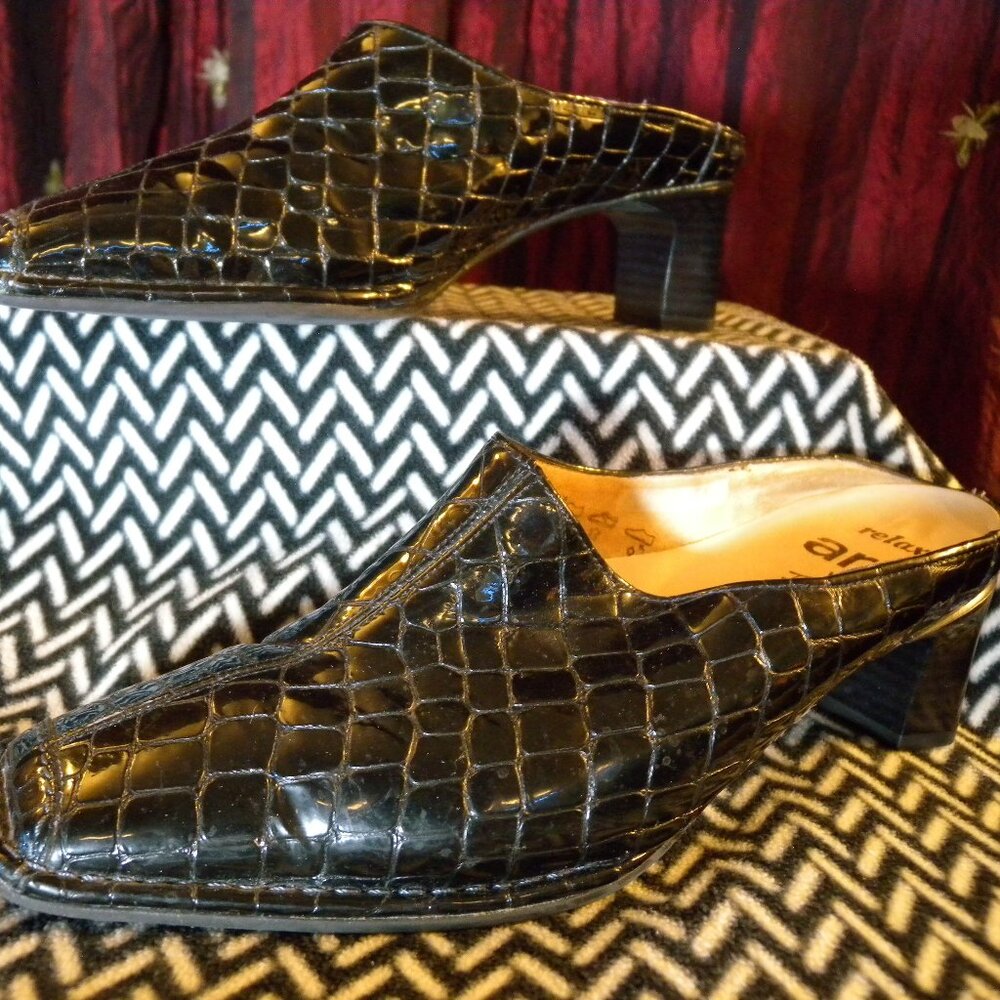 Ara Patent-Leather Mules Size 7